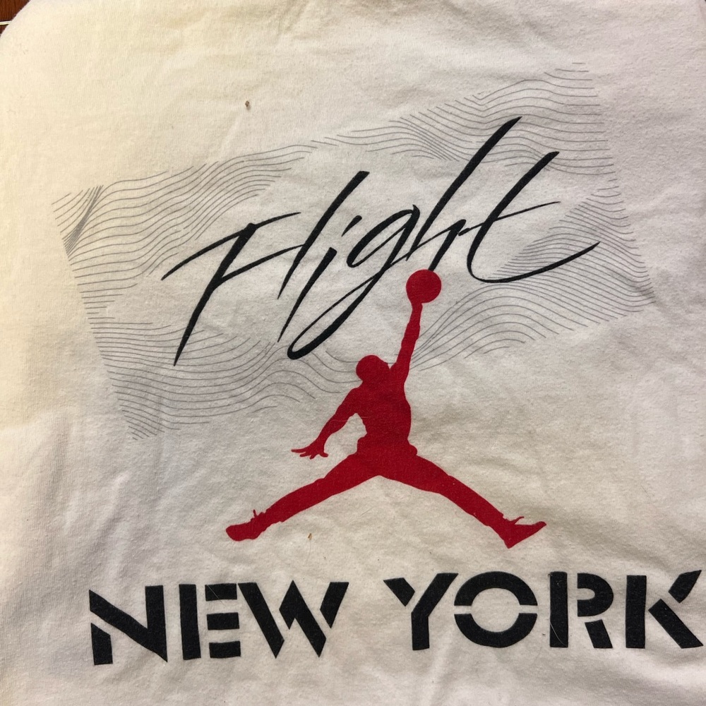 Air Jordan Tee, size L